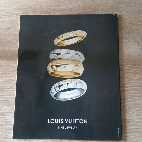 Town & Country Magazine w/Angela Bassett Cover March 2025 Stylish Iconic - Picture 5 of 5